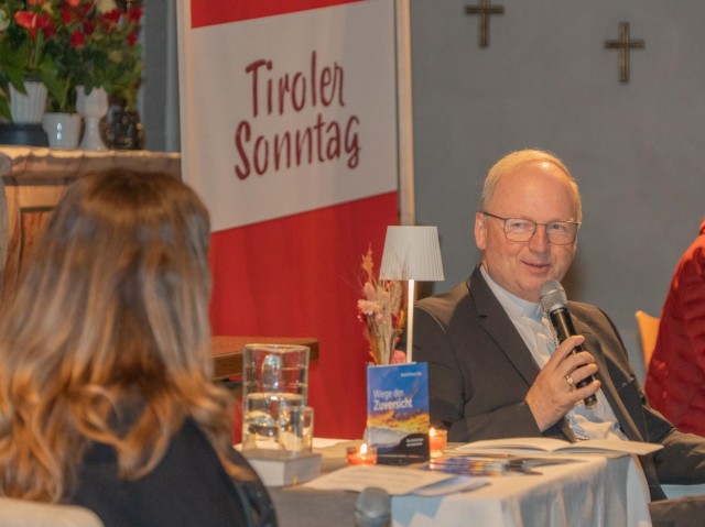 Wege der Zuversicht in der Innsbrucker Spitalskirche 