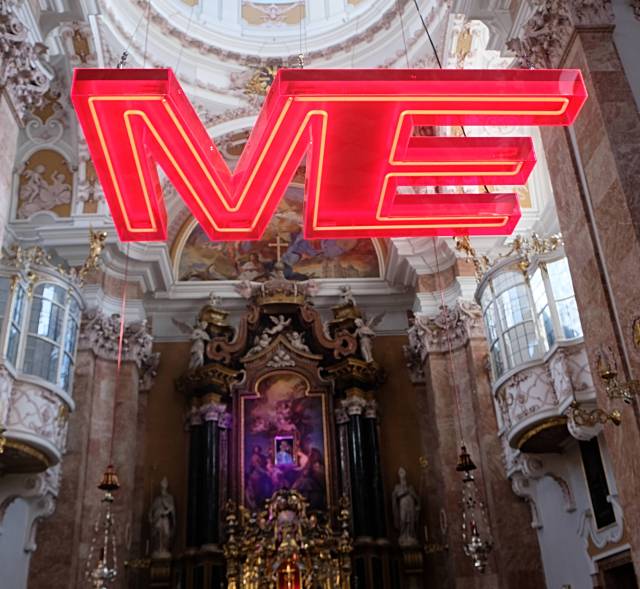 Zeitgenössische Kunst in drei Kirchen in Innsbruck und Hall