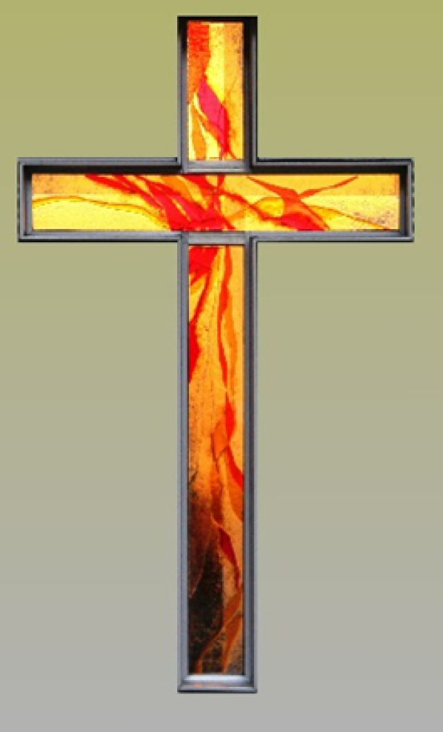 Bild: Glaskreuz in der Kapelle des BKH Reutte, Georg Rehm
