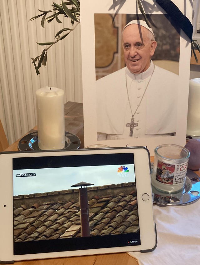 Wahl eines neuen Papstes geht weiter