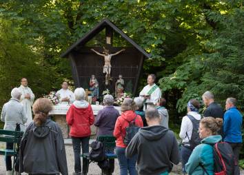 Sr Hhstn Visitation Bischof Hermann Glettler 2022 06 C Sigl 0442
