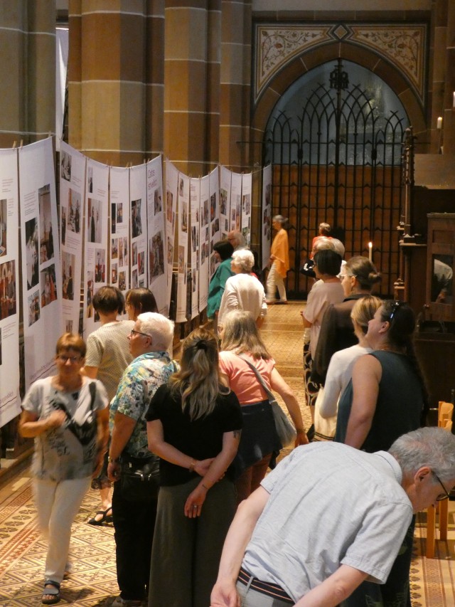 Fotoausstellung "Die Kirche ist weiblich" im Rahmen der "Langen Nacht der Kirchen" 2026