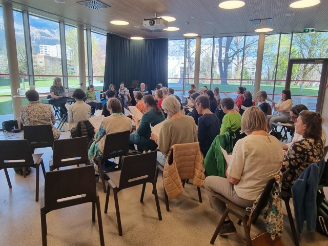 Frauenchor-Werkstatt mit Kathi Stimmer-Salzeder