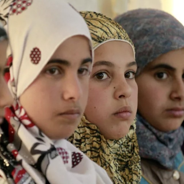 Katholische Frauenbewegung Österreichs warnt vor Diskriminierung und fordert echten Dialog mit Musliminnen. Kopftuchverbot für Mädchen: Kein Beitra...