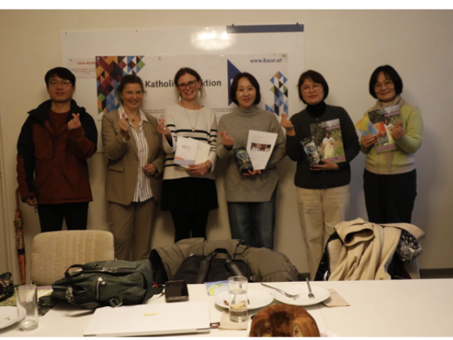 Südkoreanische Delegation zu Besuch bei der Katholischen Frauenbewegung Österreichs