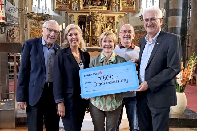 Erlös vom Benefizkonzert übergeben